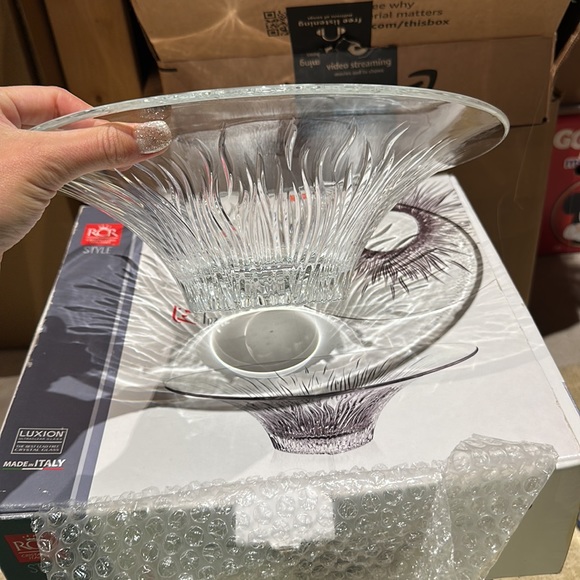 🆕Laurus Crystal Round Bowl - Picture 3 of 4